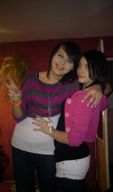 Zabawa z przyjacimi;*
