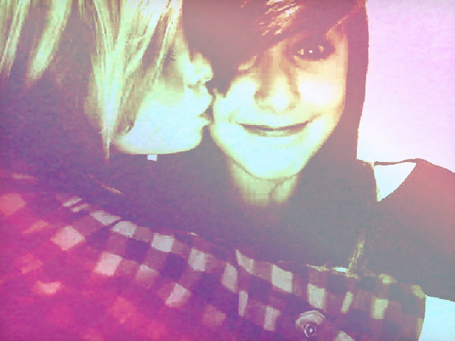 Trololol . < 333