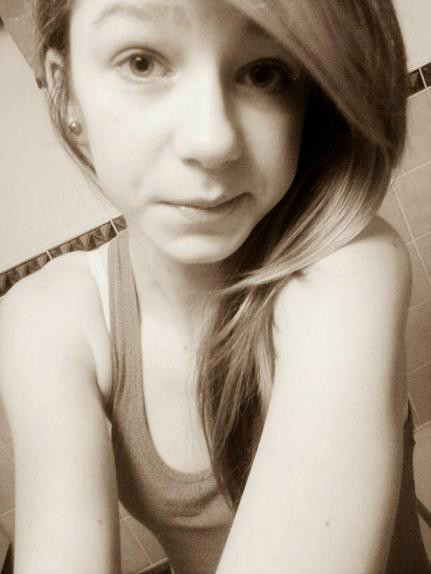 Paulu wbijaa ; ** 
