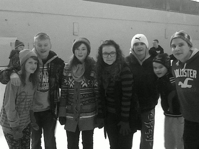 Z nimi ; *