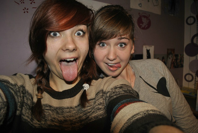 friends . ; 3