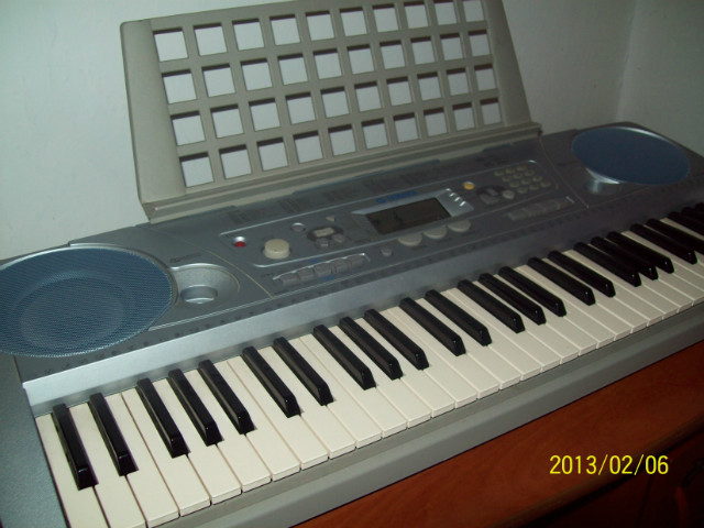 To ja. Nazywam si Yamaha Psr 27