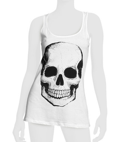 T-shirt z czach. :)