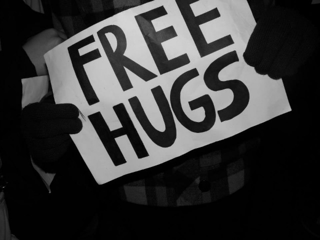 FREE HUGS