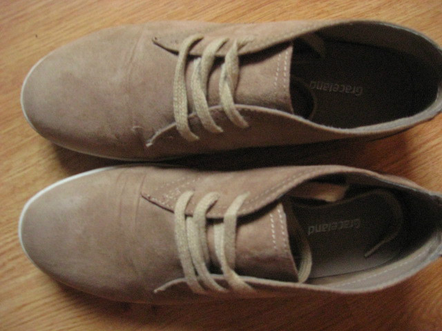 BUTY GRACELAND