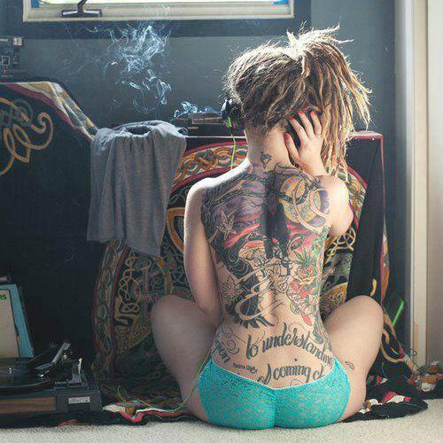 Pikne  * . *