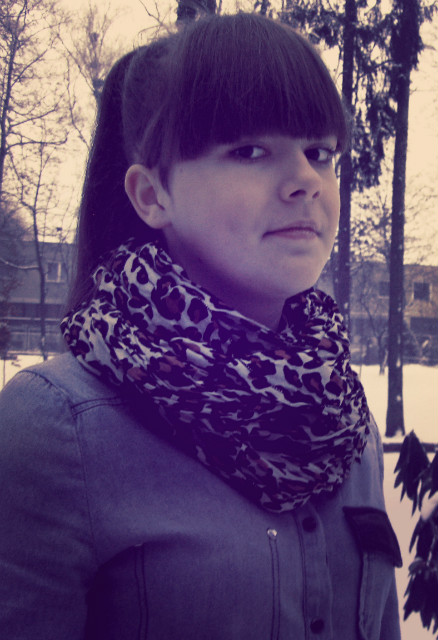 show me your poker face.