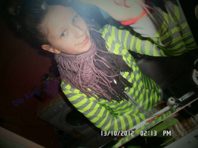 Stare ;< 