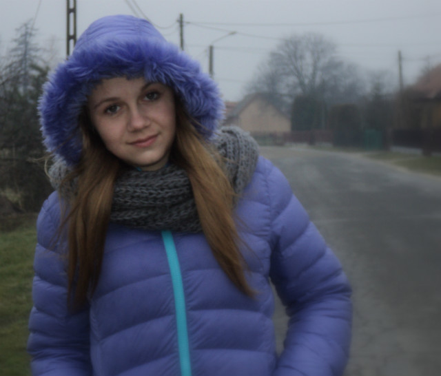 Chujowo , ale stabilnie :
