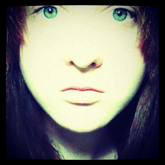 eyes like an alien