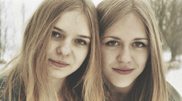 twin 