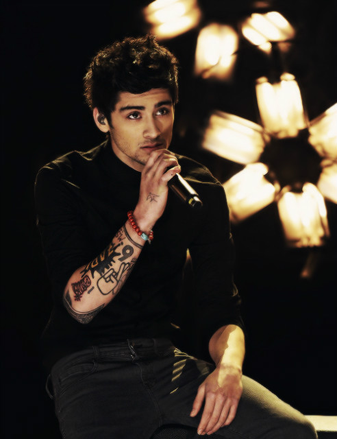 Zayn :***