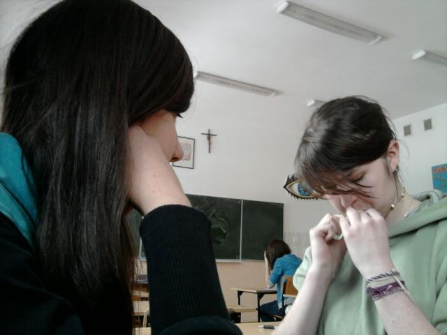 Moje dziewczynki na fizyce:D:D:D
