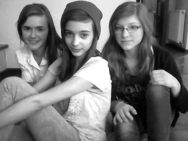 Mojee 