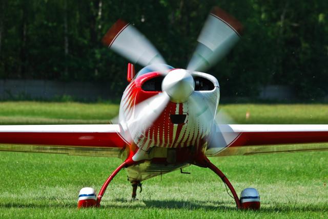 Extra 300L