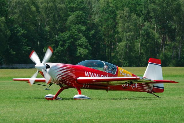 Extra 300L