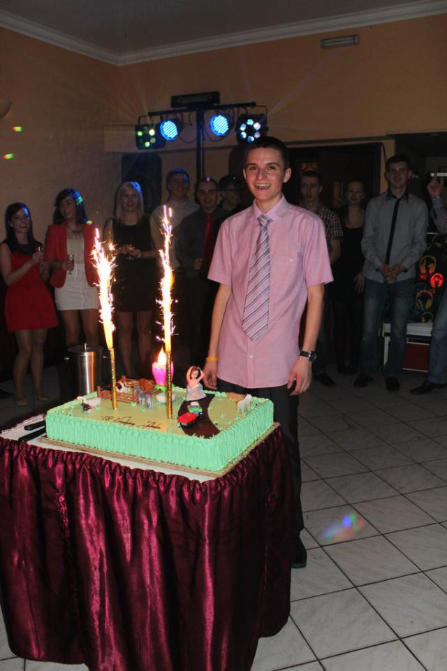 18 :D