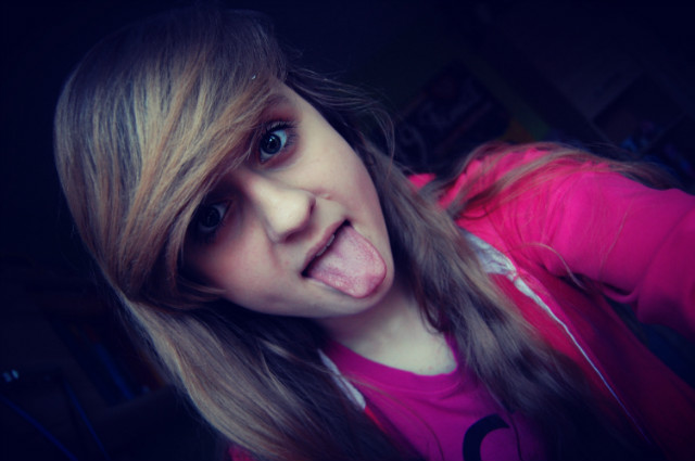 Badum ;x