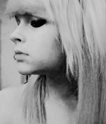 Klaudia Blood 7.