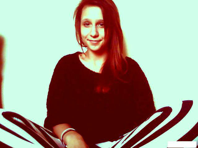 SOCIA.:*