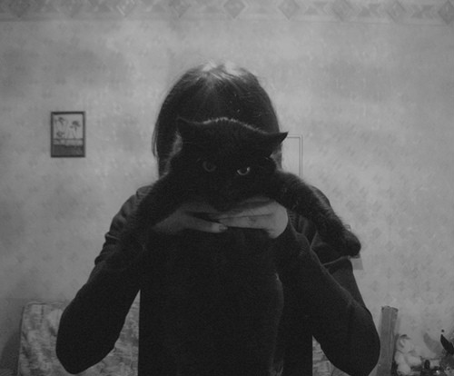 043.