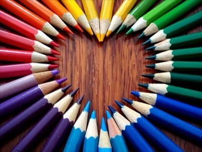 Kredkii *--*