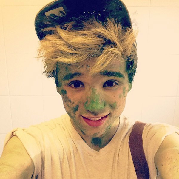 HAHAHAHAHHAHAH ZIELONYYY :3