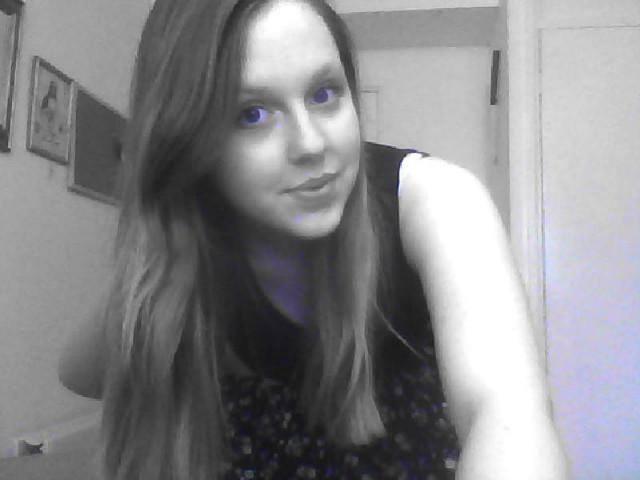 Heej ; *