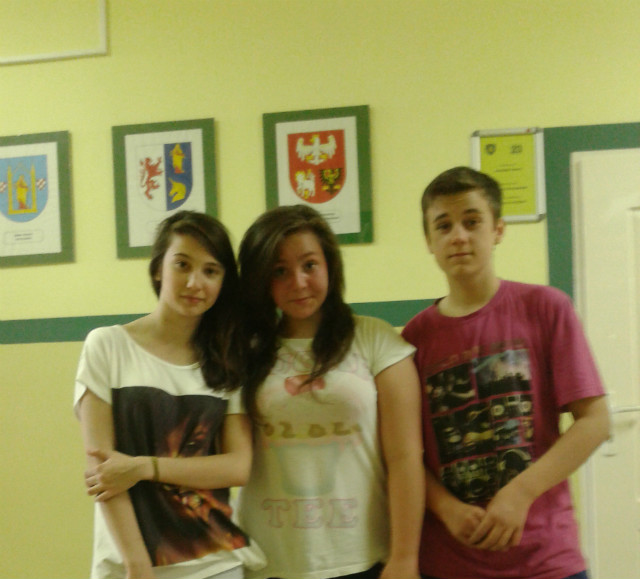 dfghjkjhgfd