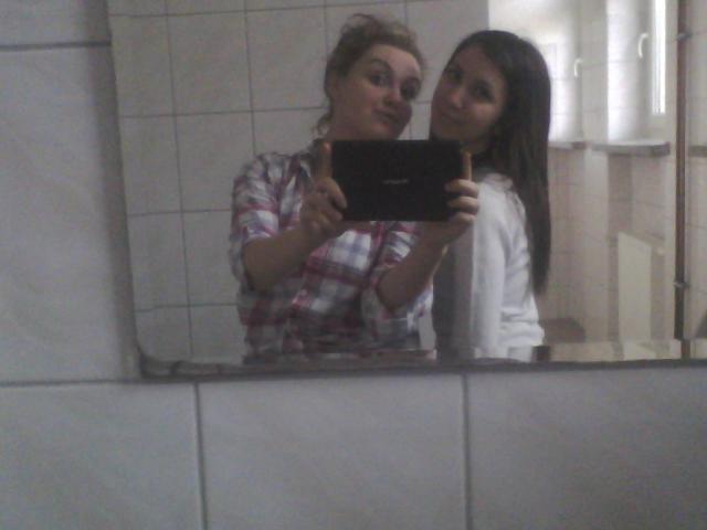 :-) :-* 