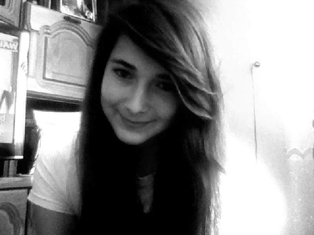 KOCHAM OLE yyy 