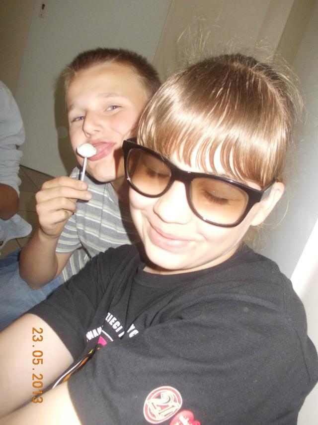 Dzisiaaj *,,*