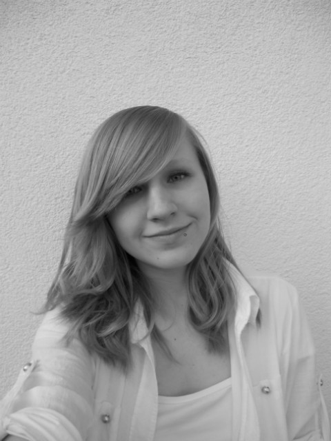 Marta sie bawi.