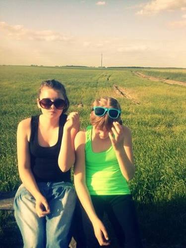 ladys ; 3 