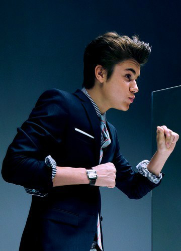 Justin *-* 