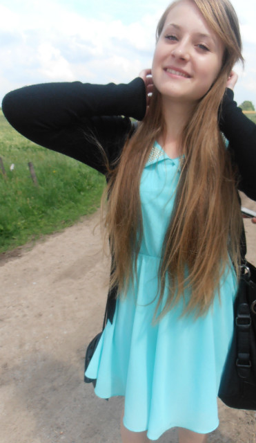 Mrrau ; 3