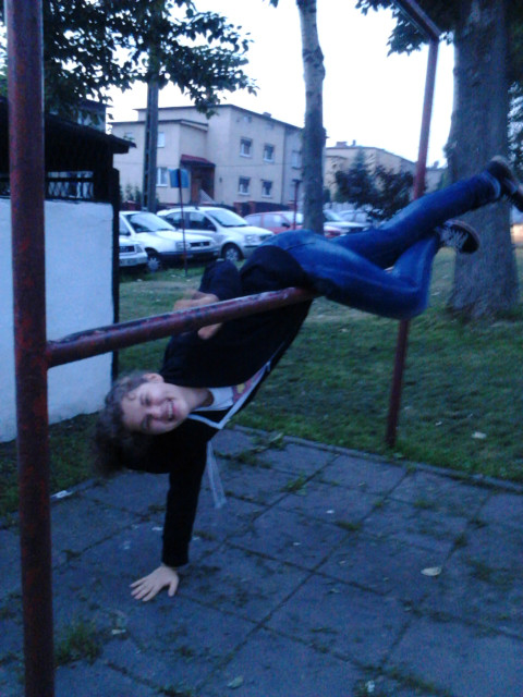 SZALONE 