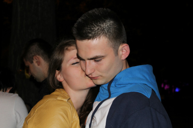 :*
