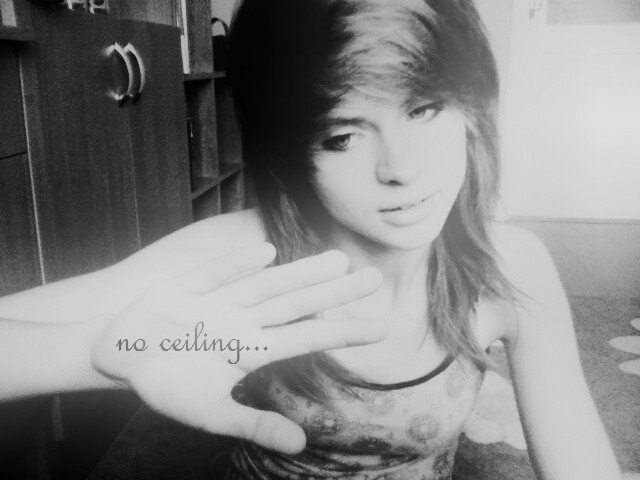 C I C H O.  Y J .