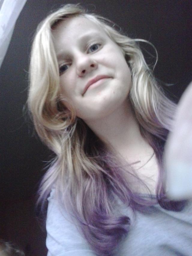 :-*