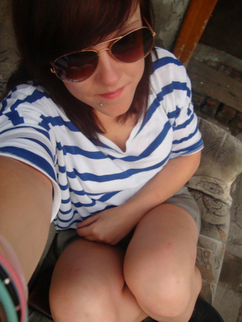 umiechnij si ;3