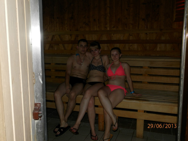 Sauna ; >