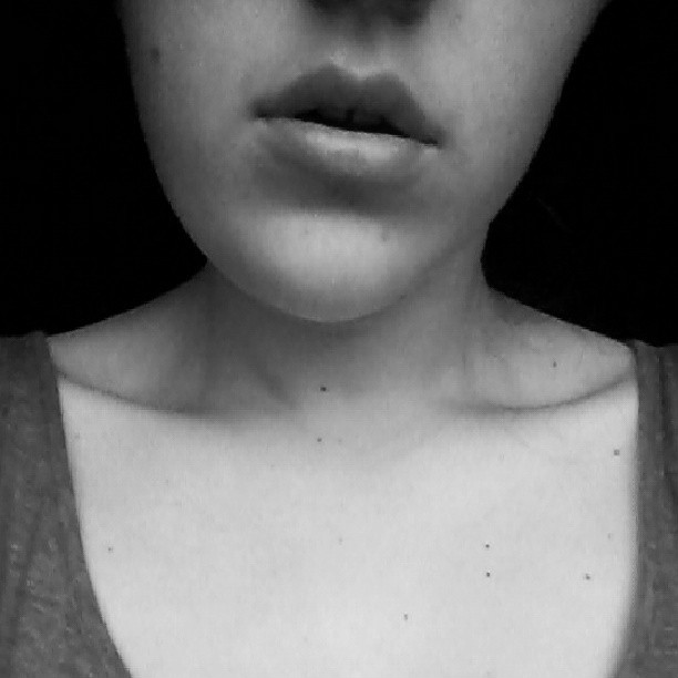 Collarbones.