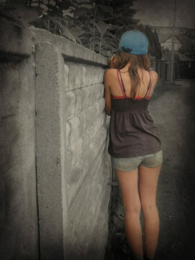 08.