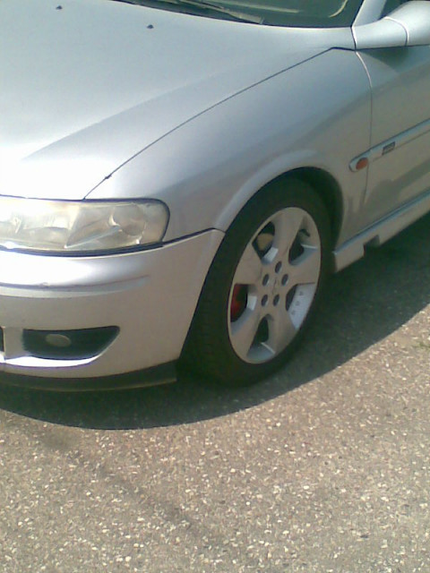 moje auto na nowych alufelgach;)