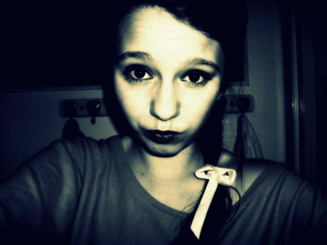 MORELOWELOVE.