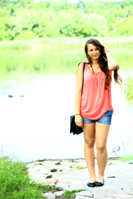 # la Anet photo .