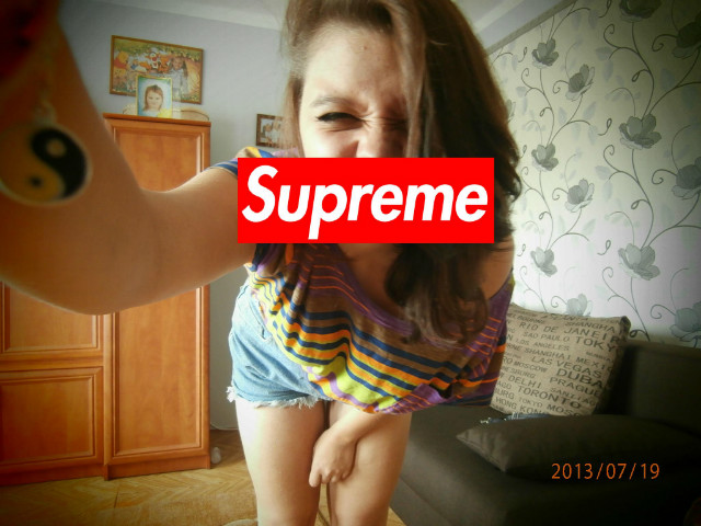 supreme c'nie