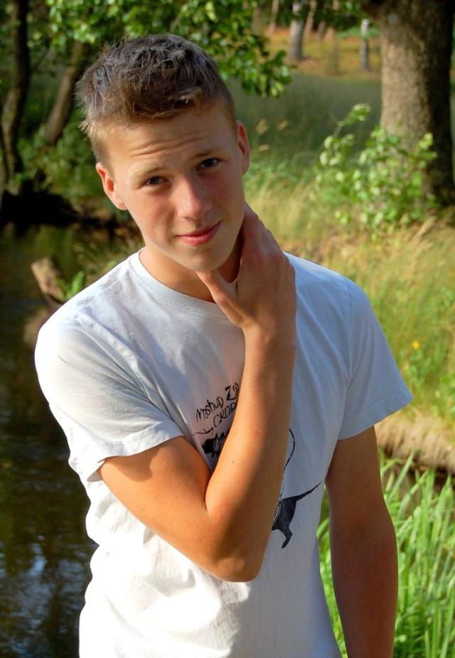 Ja . : D
