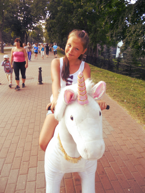 jednoroec;>